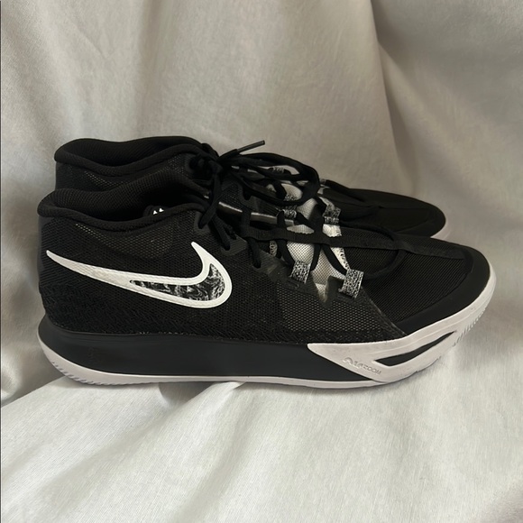 Nike Other - Nike Kyrie Flytrap Black and White Athletic Sneakers